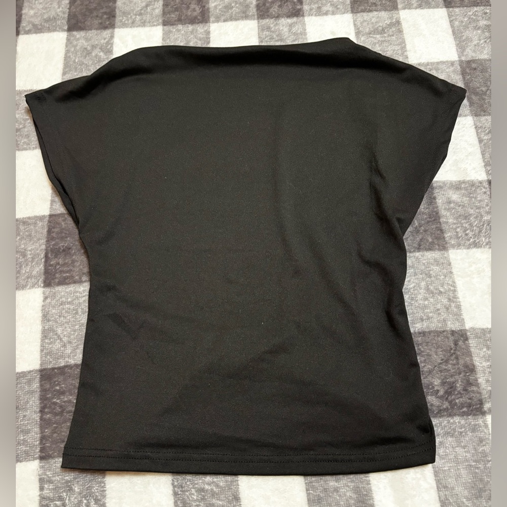 SHEIN Women's Casual Tight Short T-Shirt With Round Neckline And Open Back